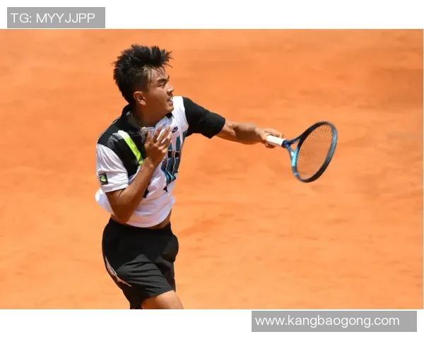 西安网球队在邀请赛中以66分稳居积分榜首位